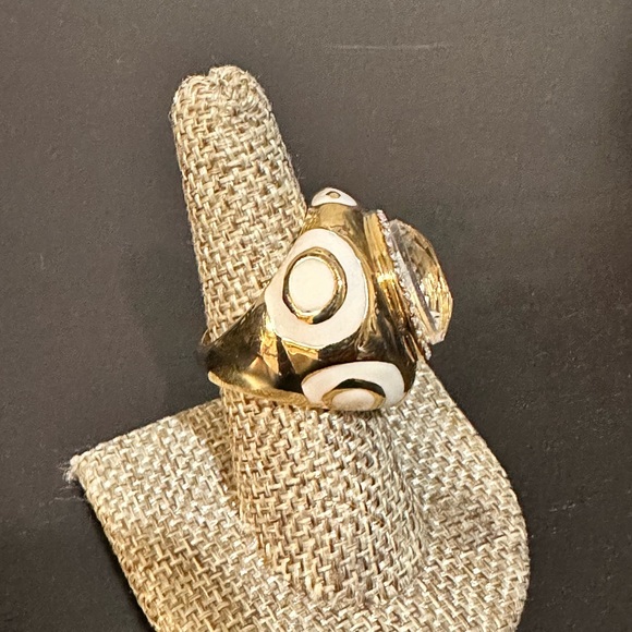 BEAUTIFUL LARGE DONE FASHION RING - Picture 4 of 4